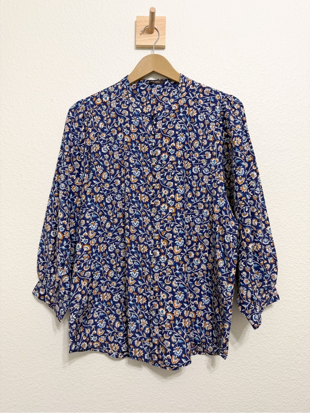 J Mclaughlin Silk Viscose Sherry Button Blouse Floral Print Large